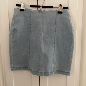 denim skirt